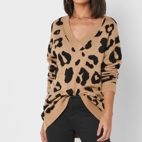 Forever 21 Sweaters - Forever 21 Leopard Sweater V Neck S NWOT